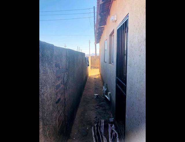 2 BEDROOM HOUSE FOR SALE IN RIETVALLEI